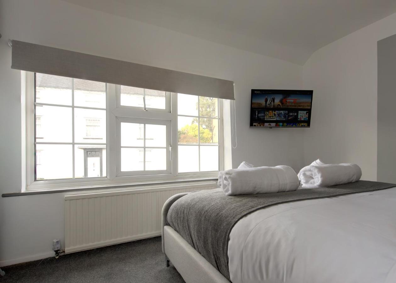 Donington 5 Apartment